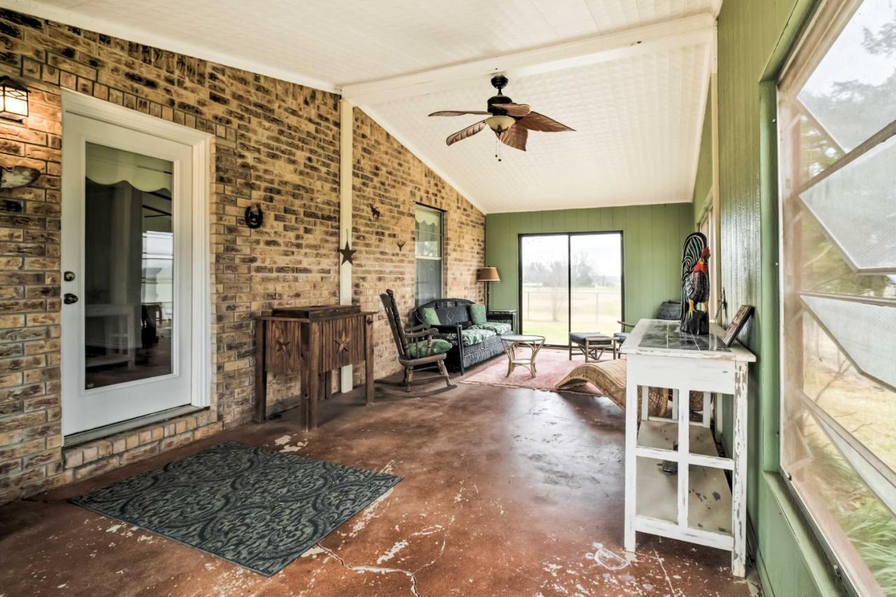Carmine Cottage With Porch On Beautiful 60-Acre Farm Exterior photo